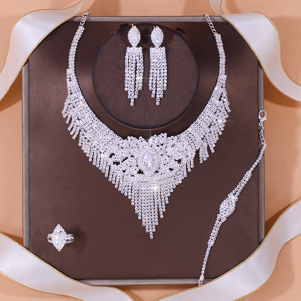 Stonefans Luxury Indian Bridal - Indian Wedding Supply recensie en prijs